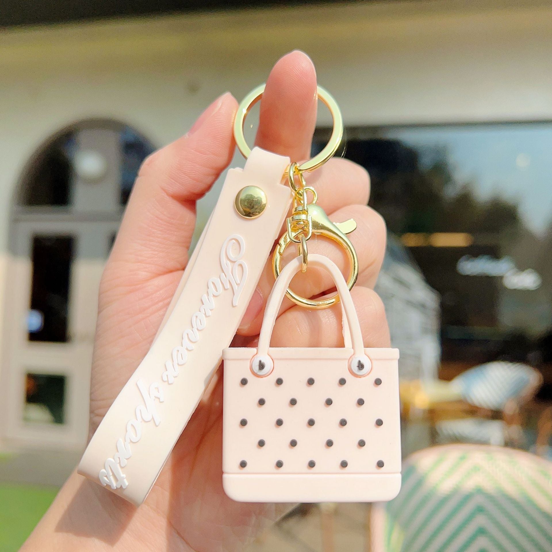 Wholesale Silicone Beach Hole Bag Keychain